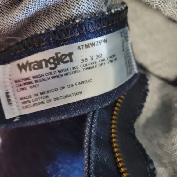 Lot of 4 Wrangler  Mens Jeans New without tag Mix sizes - Picture 5 of 6